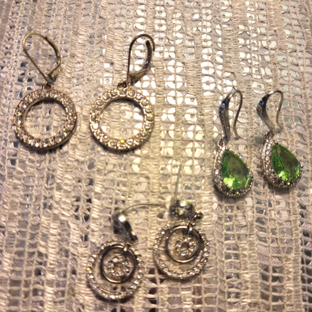 Sparkly Earring Bundle - image 3